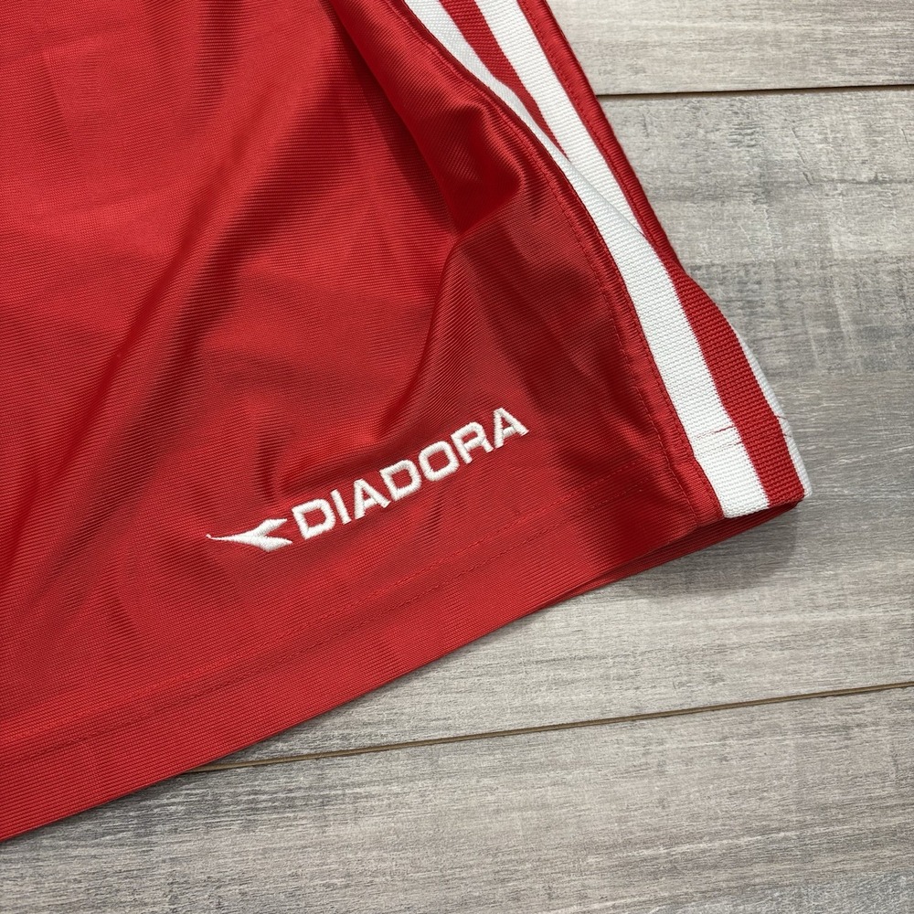 Vintage Diadora Soccer Shorts Mens Large Red Satin Shiny 90's Y2K Nylon Athletic - Picture 4 of 15